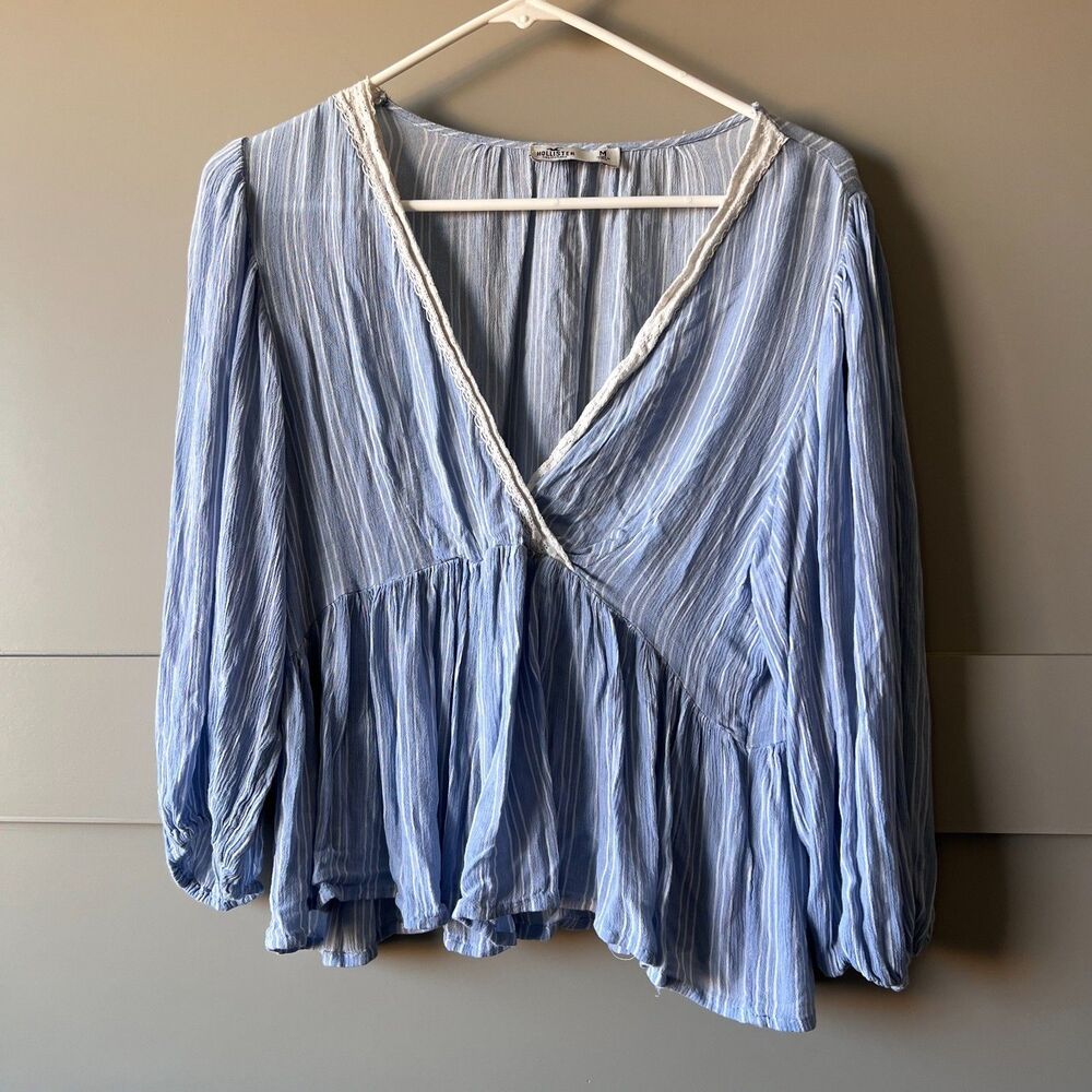 Hollister Y2K Babydoll Top Sz M Blue Floral Lace‎ Boho Peasant Festival V Neck